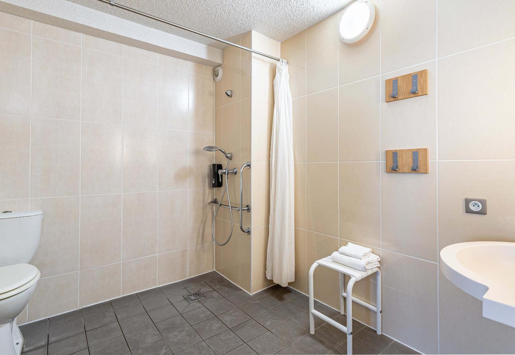 B&B Hotel Tours Parc Expo St-Avertin سانت-آفيرتين المظهر الخارجي الصورة